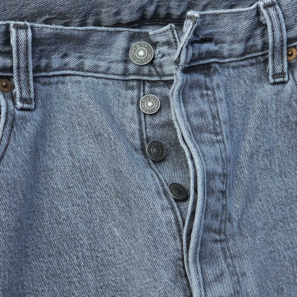 Levi's Men's Straight Jeans in Slate Lights Black. - Picture 4 of 6